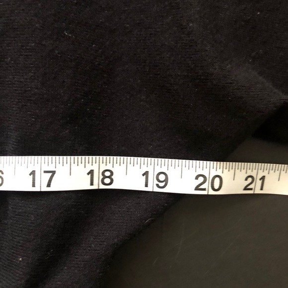 Black soft comfy boatneck sweater size small - Picture 5 of 9